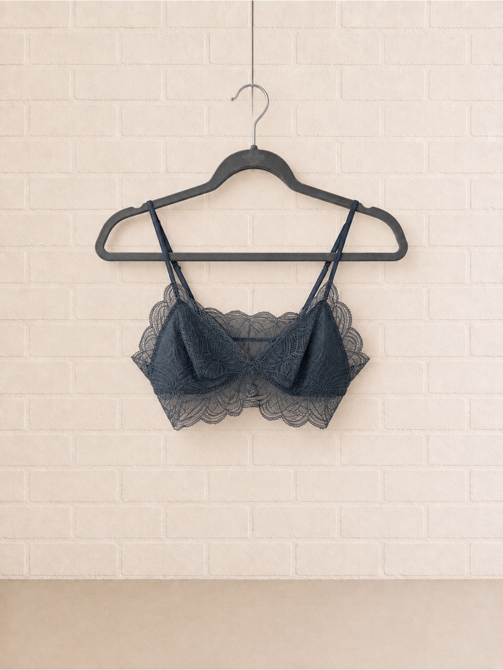 Aritzia Lace Bralette - Charcoal